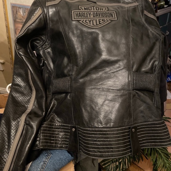 Harley Davidson Leather Jacket size Med - Picture 10 of 11